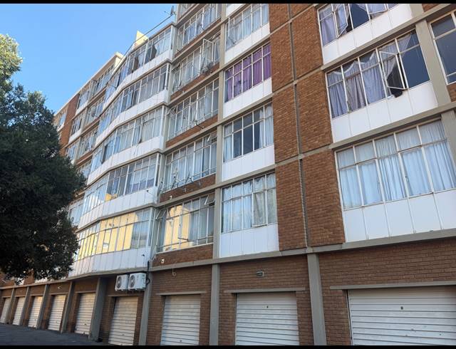 3 BEDROOM APARTMENT FOR SALE IN SUNNYSIDE